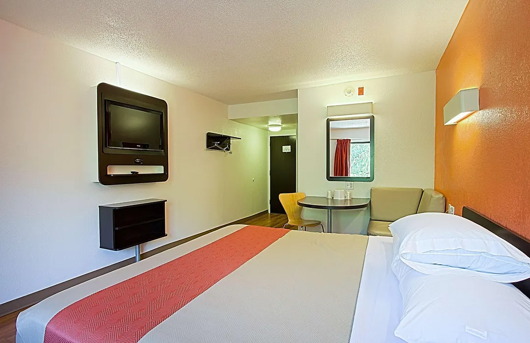 Motel 6-East Brunswick, Nj-1