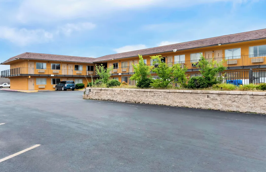 Americas Best Value Inn Stillwater-1