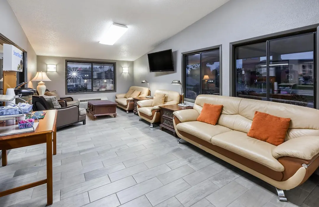 Knights Inn Flint-1