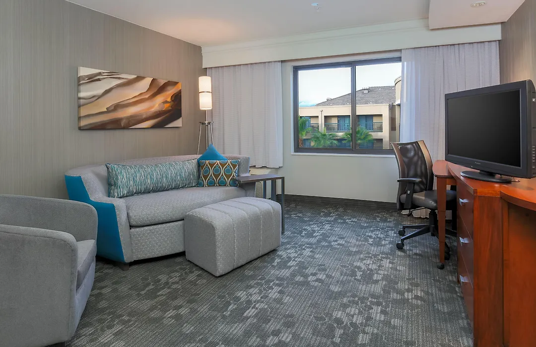 Courtyard By Marriott Las Vegas Stadium Area-1