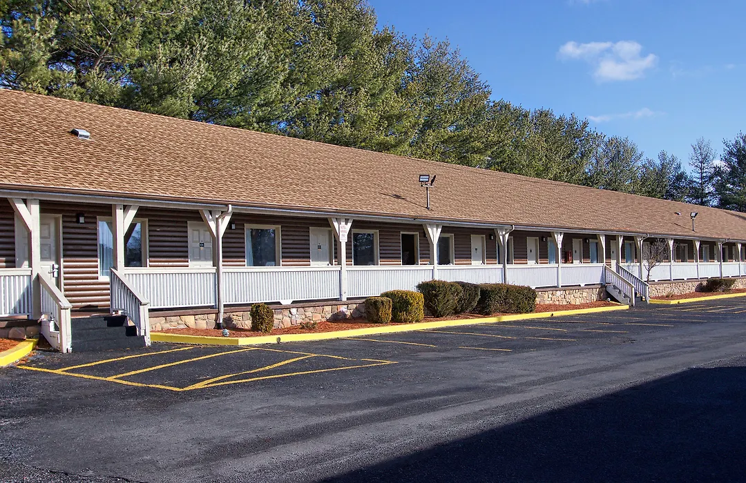 Super 8 By Wyndham Christiansburg-1