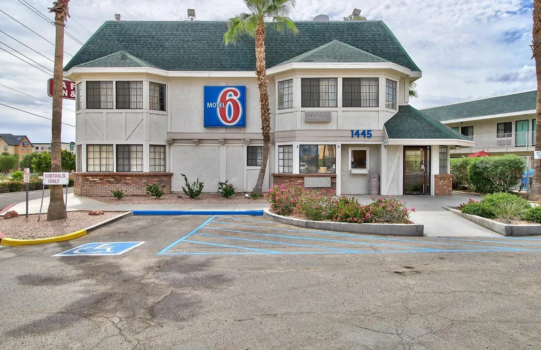 Motel 6-Yuma, Az - East-1