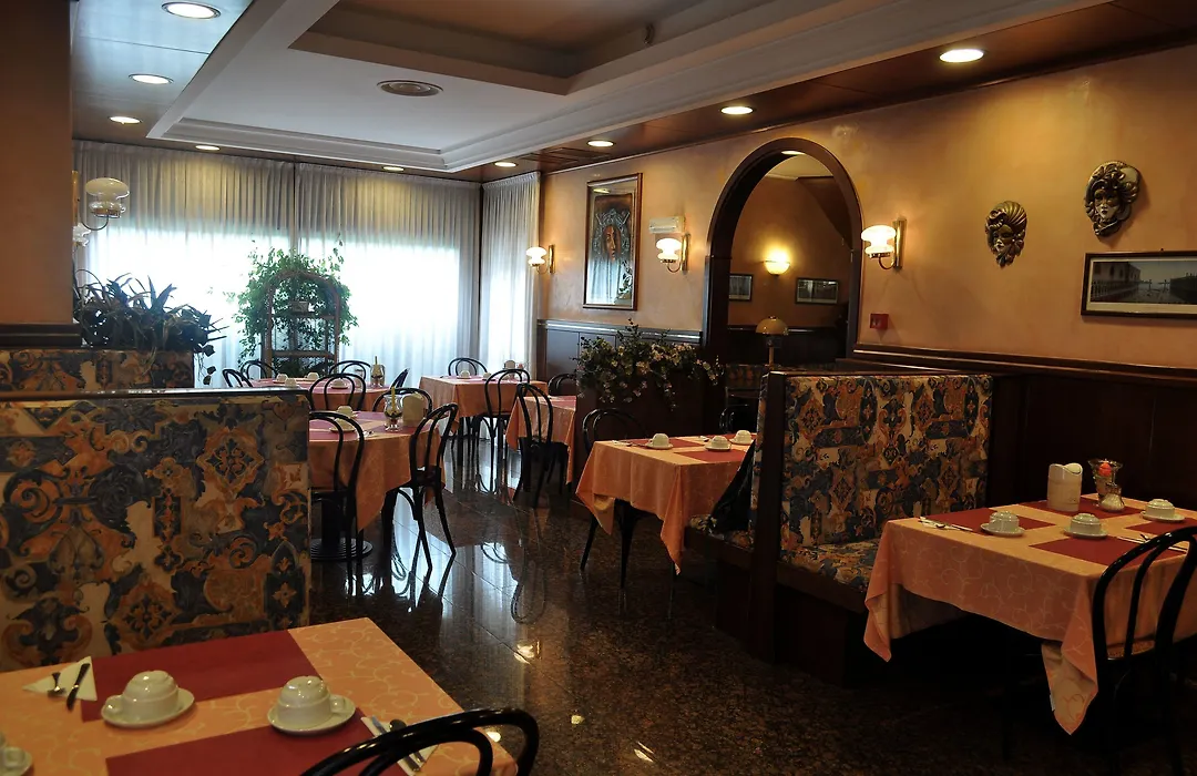 Hotel Roma-1