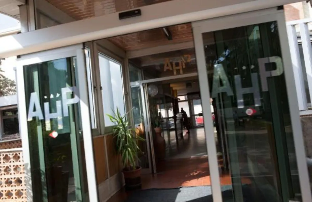 Auto Park Hotel-1