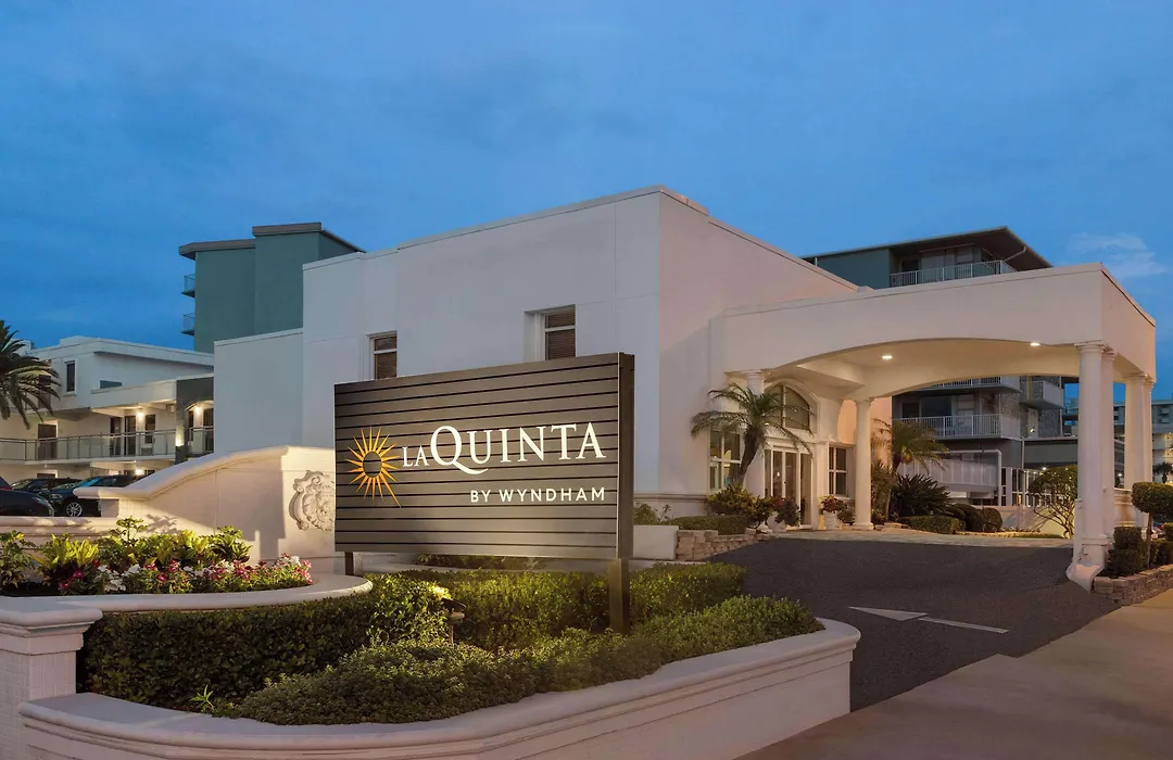 La Quinta By Wyndham Oceanfront Daytona Beach-1