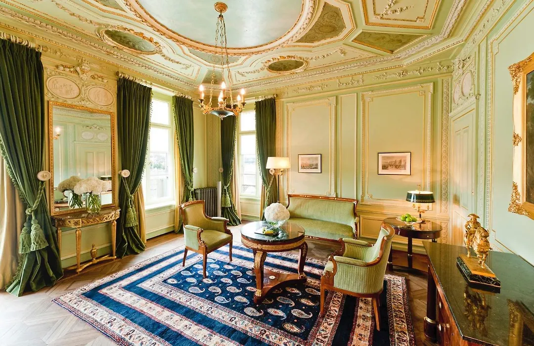 Grand Hotel Les Trois Rois-1