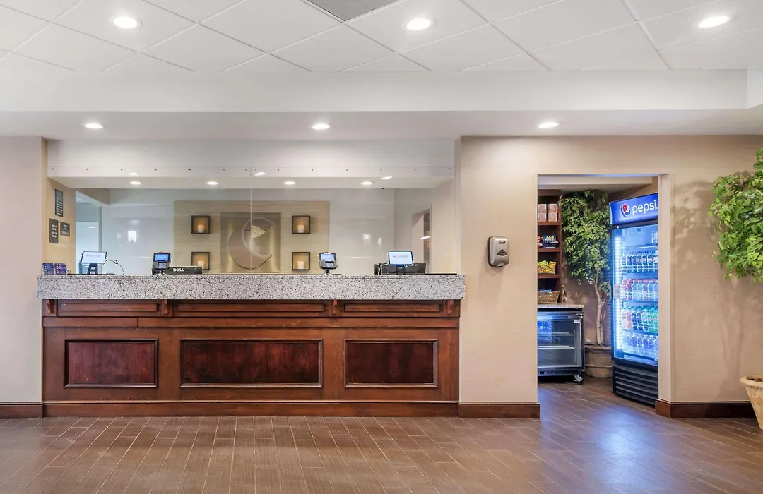 Comfort Inn & Suites Dover-Portsmouth-1