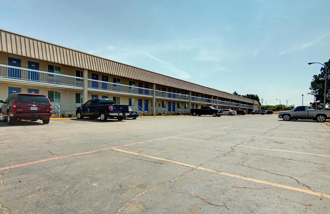 Motel 6-Mount Pleasant, Tx-1
