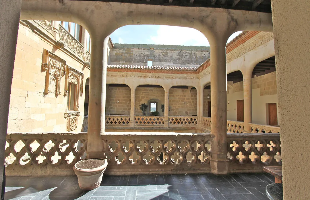 Posada Real Castillo Del Buen Amor-1