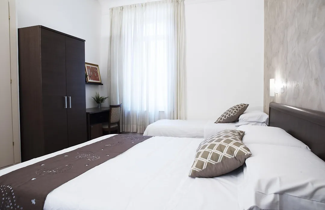 Hotel Capri-1
