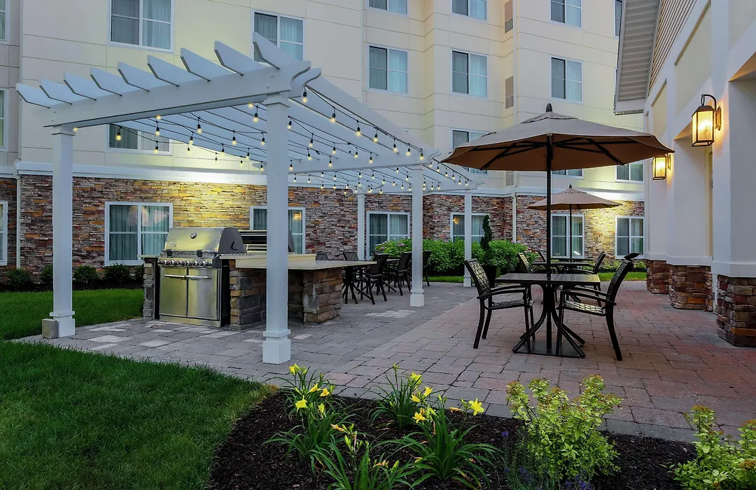 Homewood Suites By Hilton Long Island-Melville-1