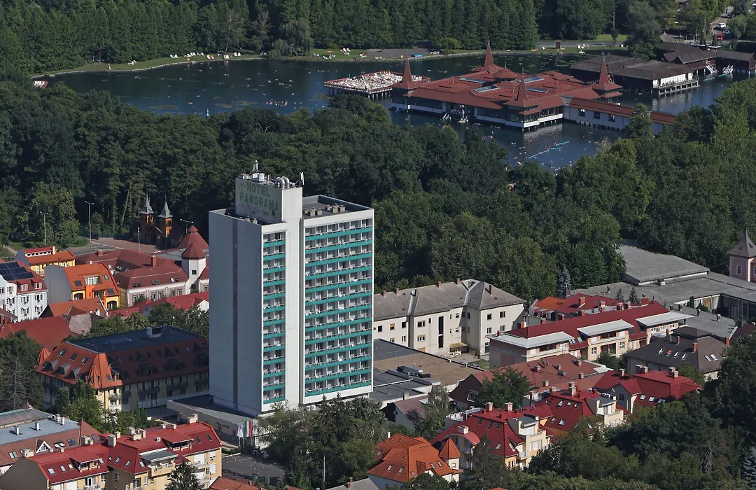 Hunguest Hotel Panorama-1