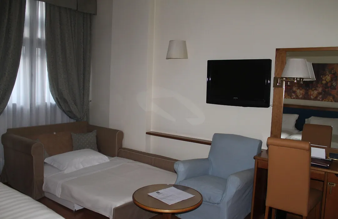iH Hotels Milano Eur - Trezzano sul Naviglio-1