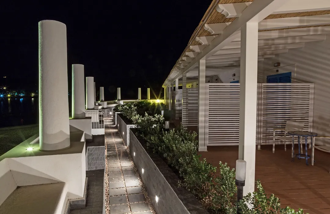 Les Sables Noirs & Spa-1