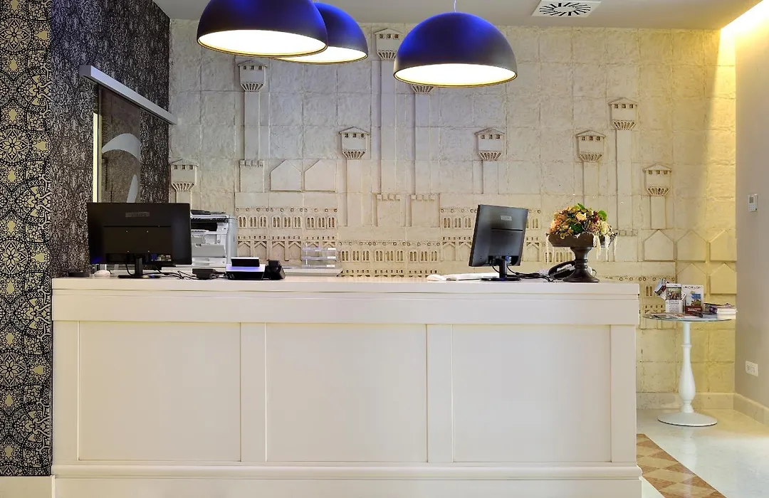 Zanhotel Regina-1