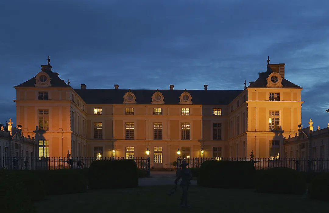 Chateau Colbert-1