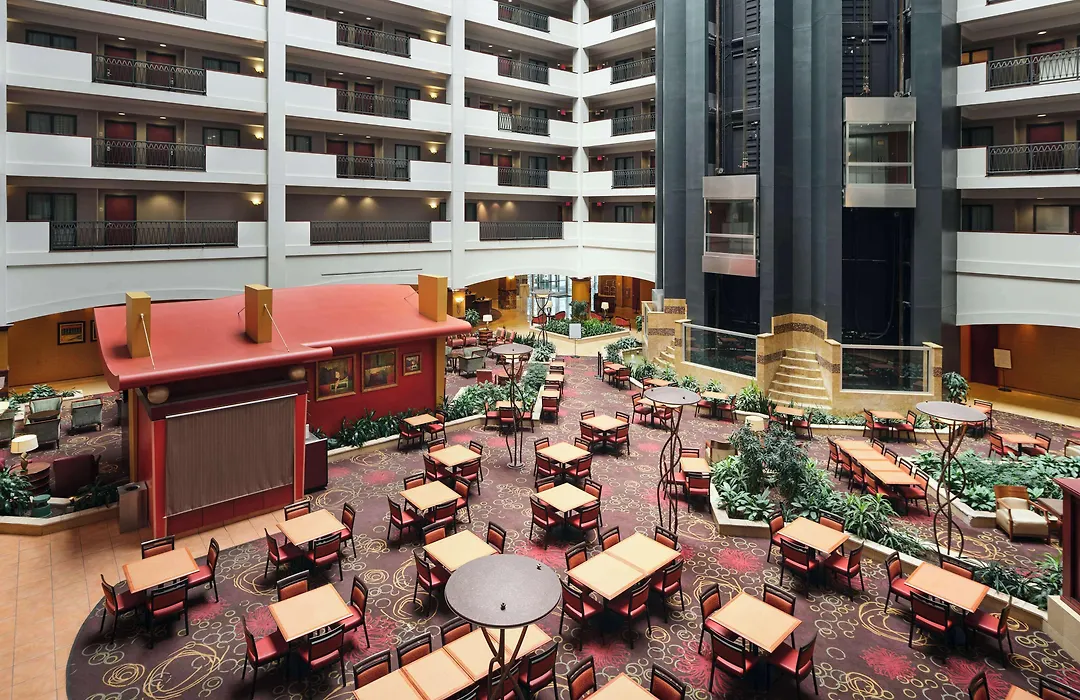 Embassy Suites By Hilton Hampton Convention Center-1