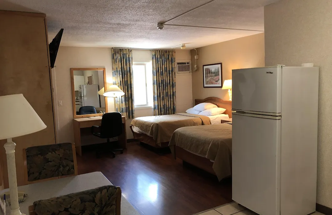 Canadas Best Value Inn & Suites-Castlegar-1