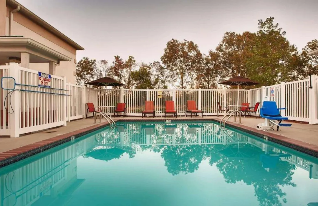 Best Western Zachary Inn-1