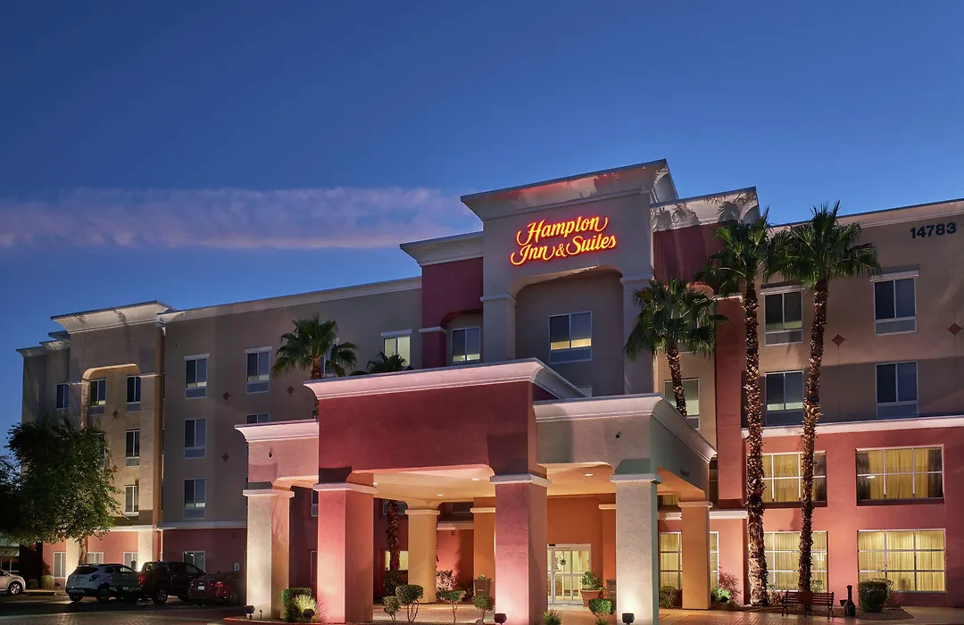 Hampton Inn & Suites Phoenix-Surprise-1