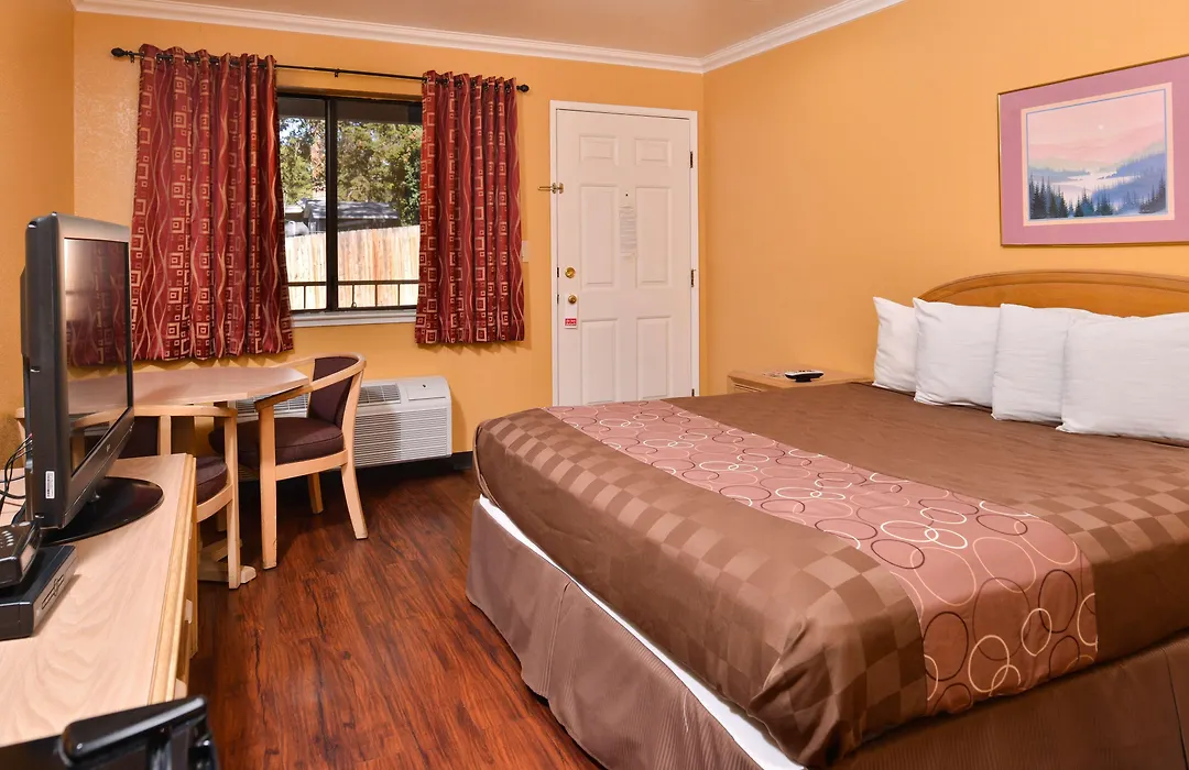 Americas Best Value Inn And Suites Clearlake-1