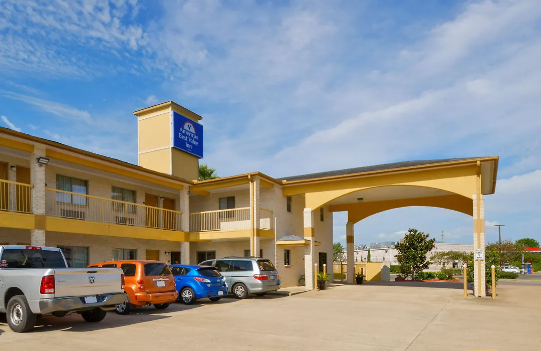 Americas Best Value Inn & Suites Waller/Prairie View-1