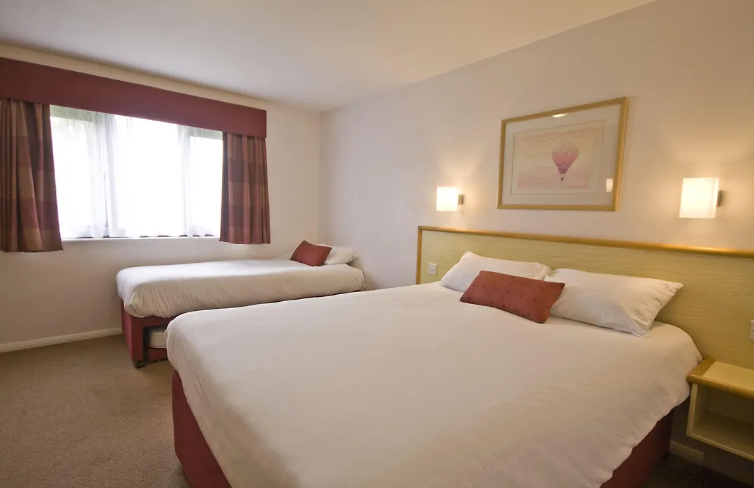 Days Inn Hotel Sedgemoor-1