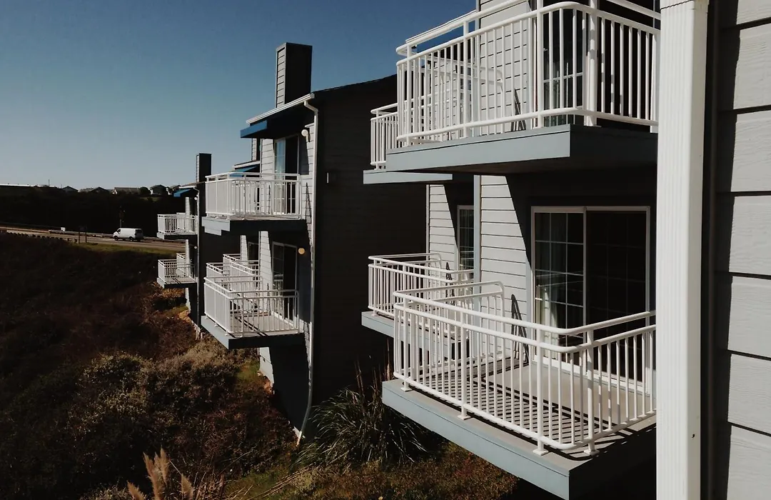 Beach House Inn-1