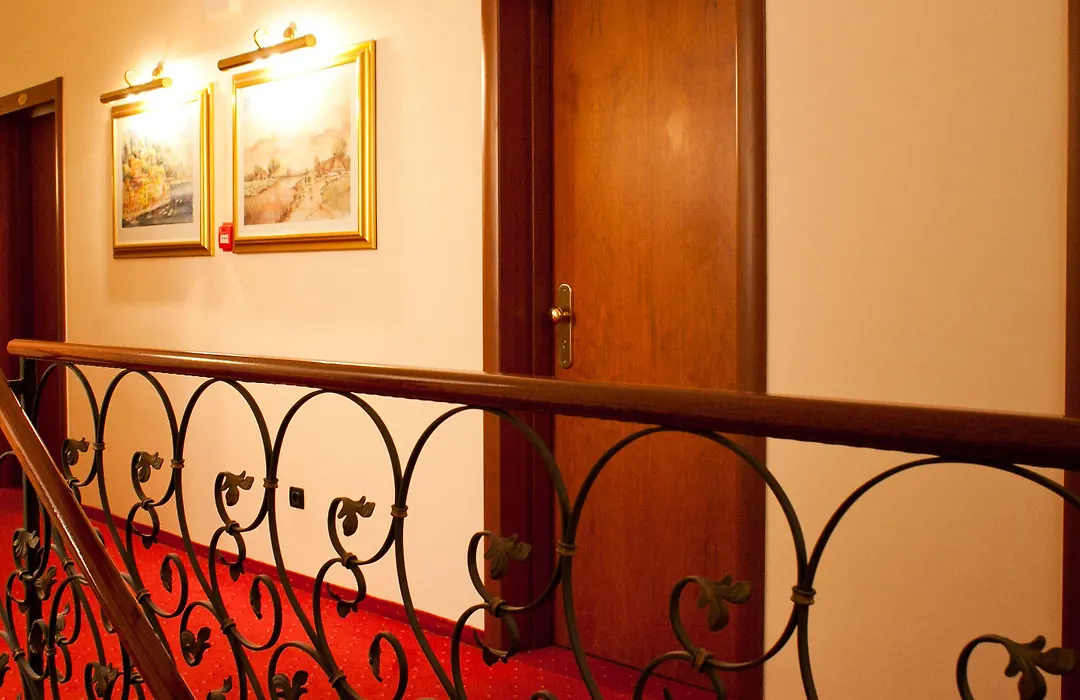 Hotel Globo-1