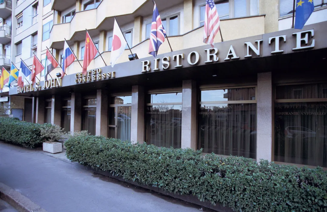 iH Hotels Milano St. John-1
