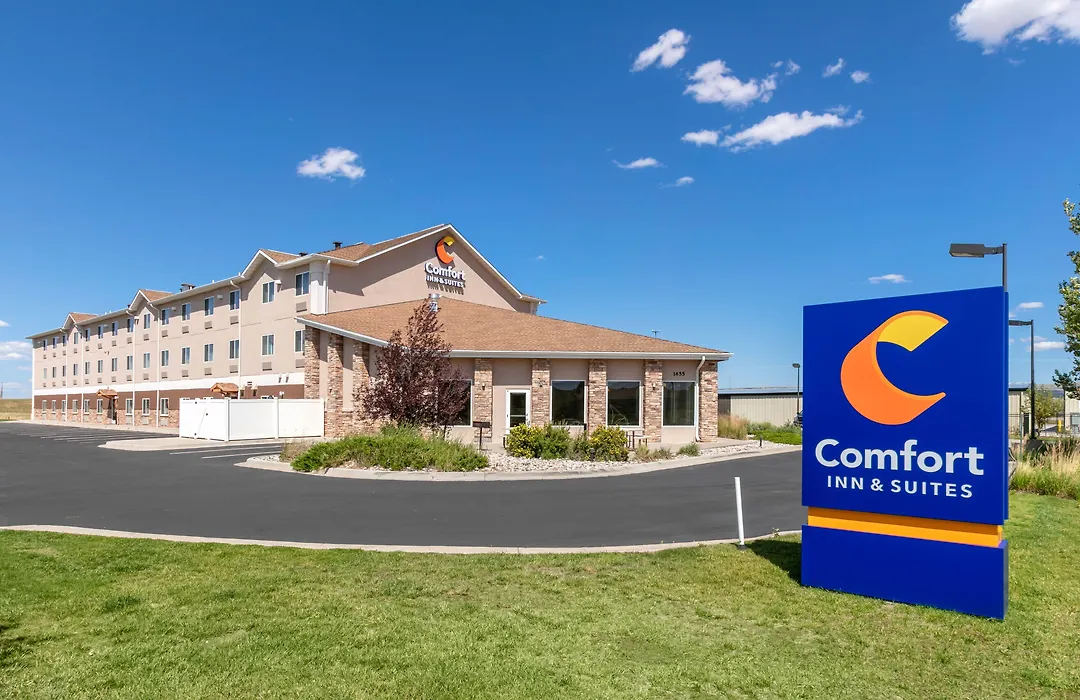 Comfort Inn & Suites Near University Of Wyoming-1