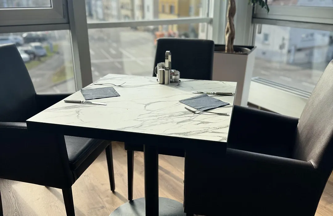 Stadthotel Heilbronn-1