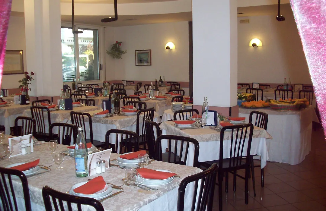Hotel Des Bains-1