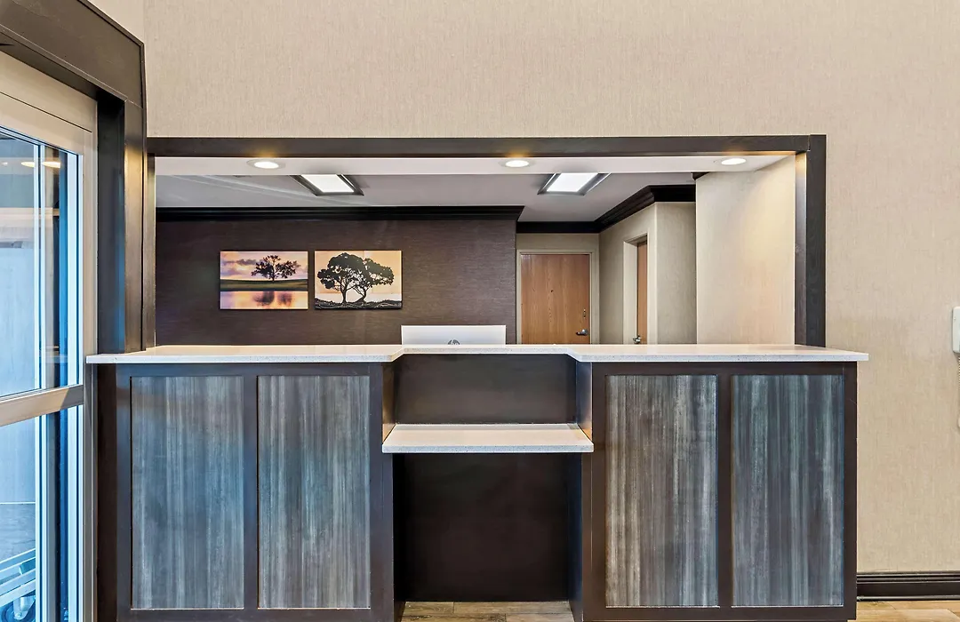 Best Western Presidential Hotel & Suites-1