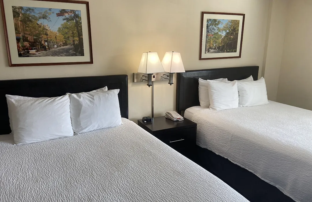 University Inn Duke-1