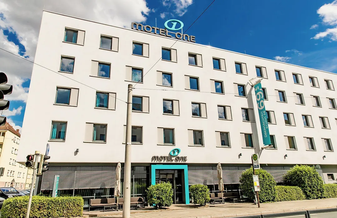 Motel One Nürnberg-Plärrer-1