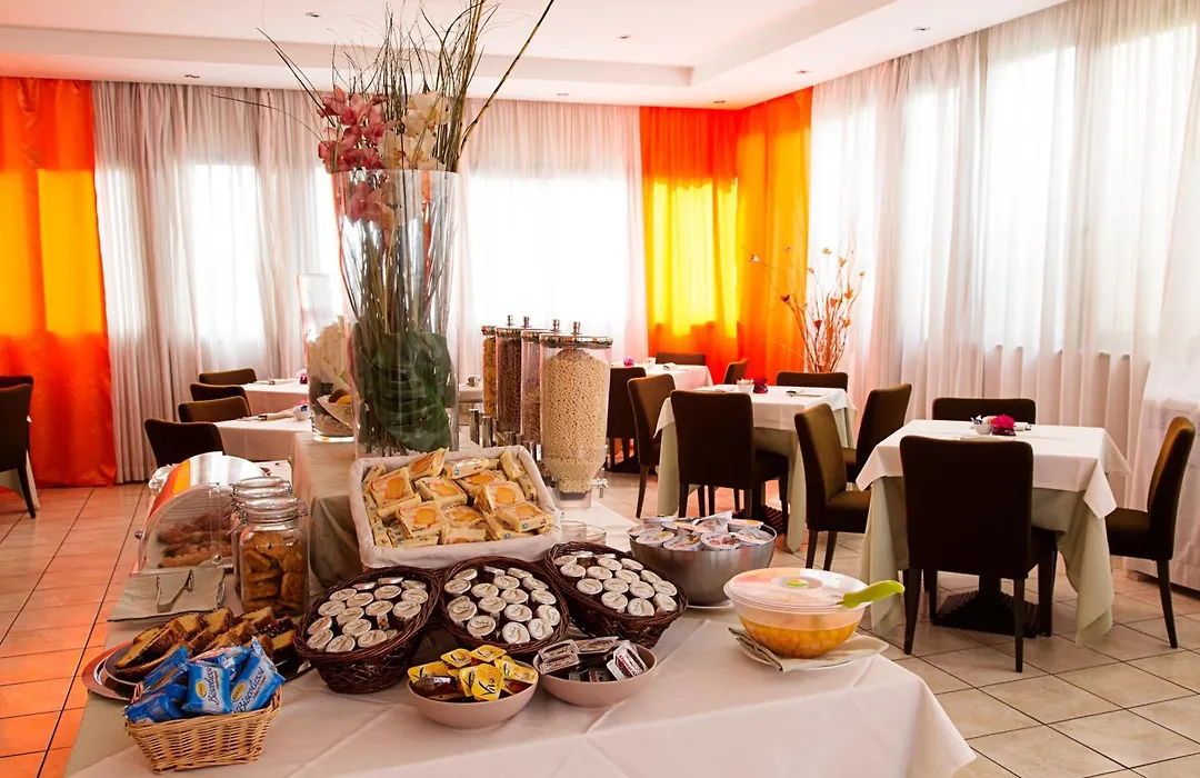 Hotel President Pomezia-1