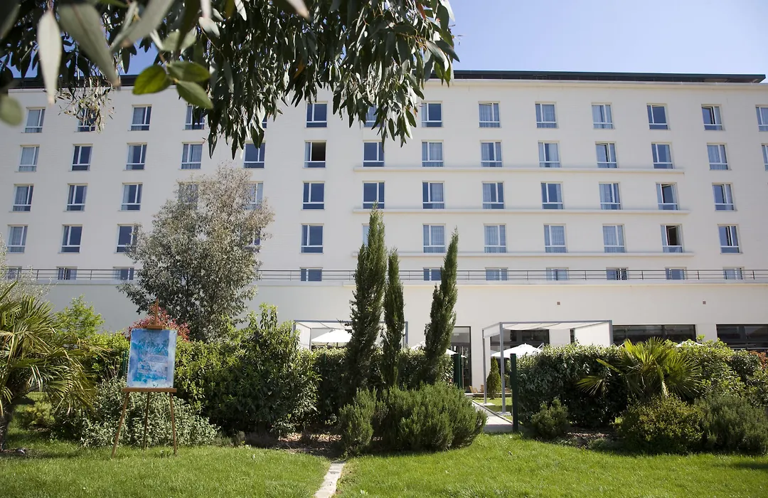 Courtyard By Marriott Paris La Defense West - Colombes-1
