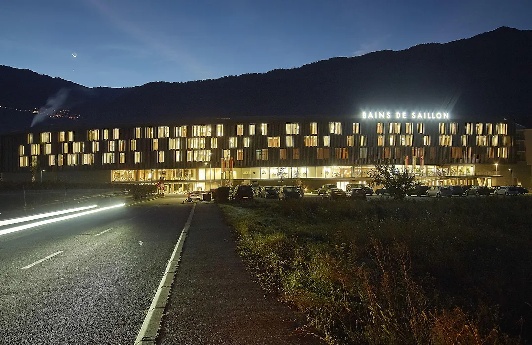 Hotel Des Bains De Saillon-1