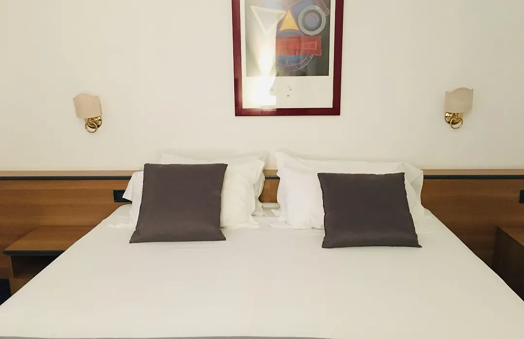 Hotel Quadrifoglio-1