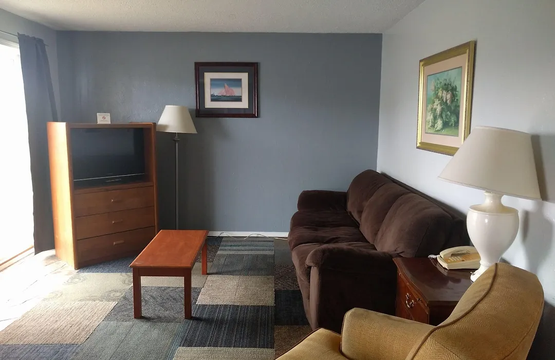 Ocean Shores Inn & Suites-1