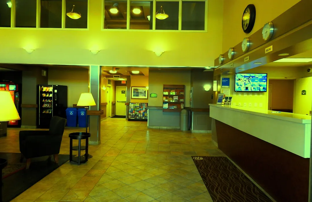 Comfort Inn & Suites-1