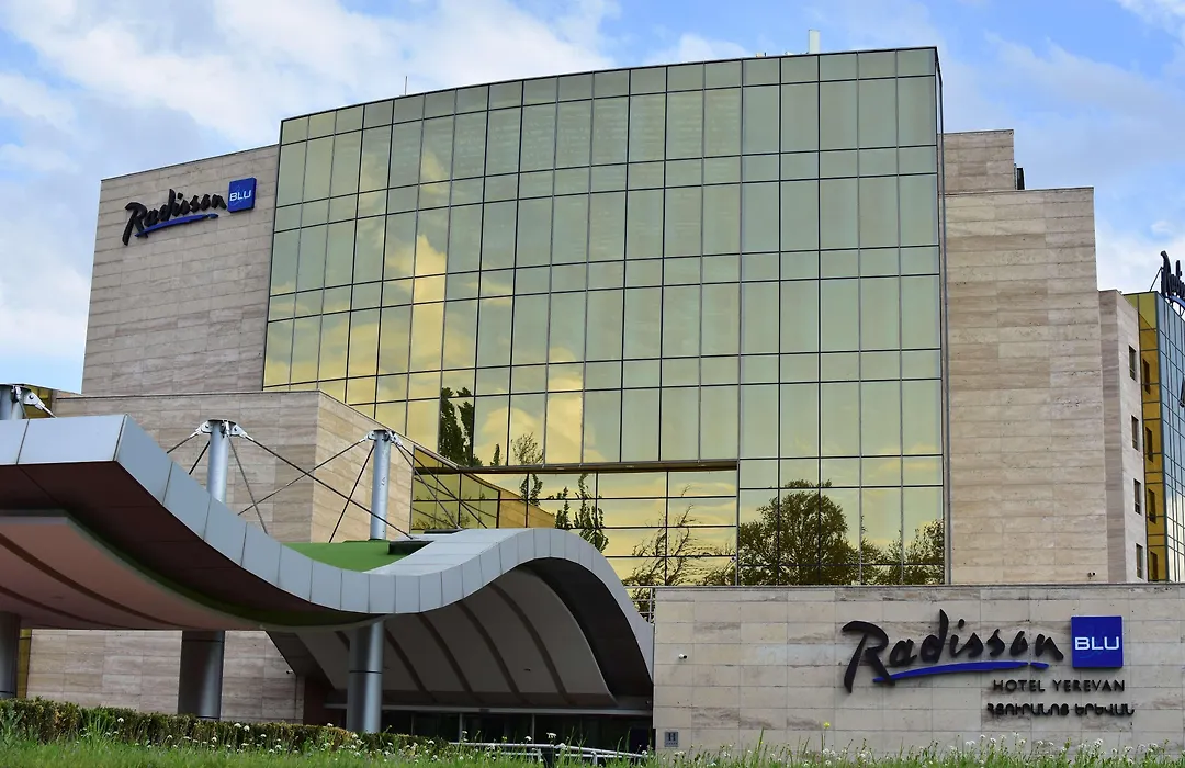 Radisson Blu Hotel Yerevan-1