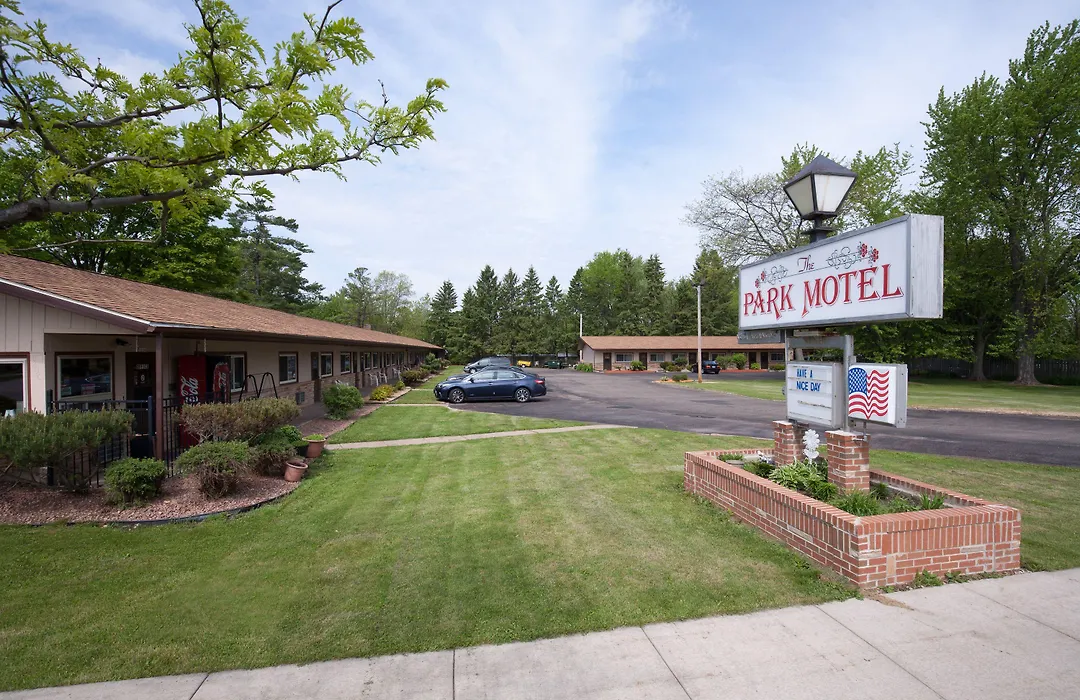 Park Motel-1
