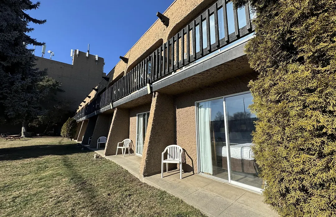 Divya Sutra Plaza And Conference Centre, Vernon, Bc-1