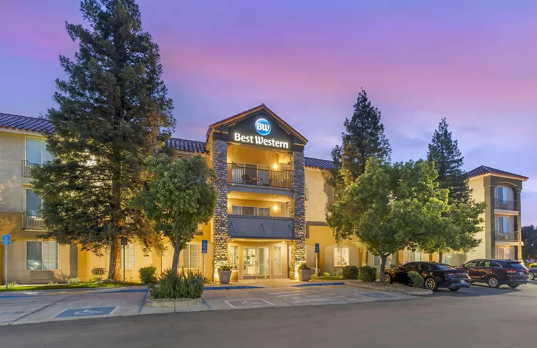 Best Western Visalia Hotel-1