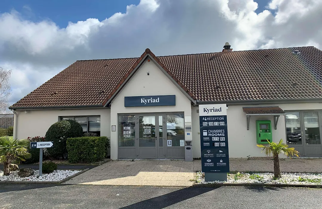 Kyriad Châteauroux - Saint-Maur-1