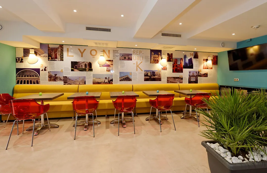 Republik Hotel-1