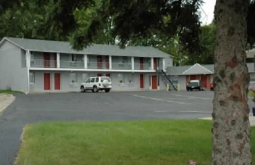 Lakeview Inn-1