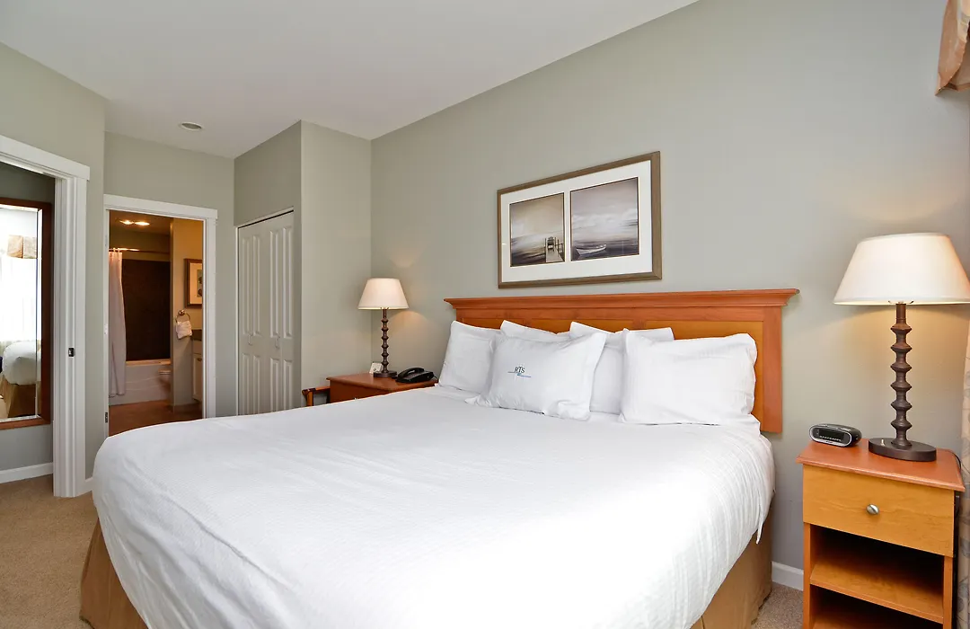 Rivertide Suites-1